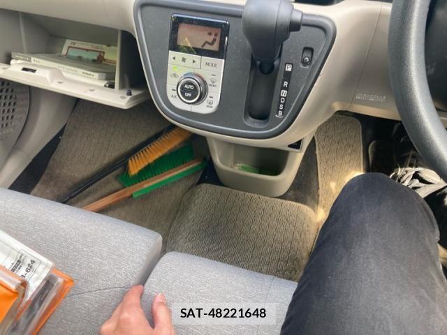 Toyota PASSO 2017-10 7329273-20
