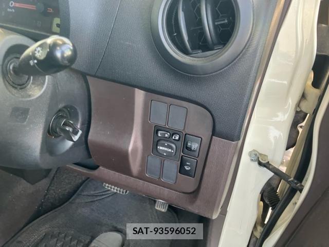 Toyota PASSO 2013-08 7329274-8