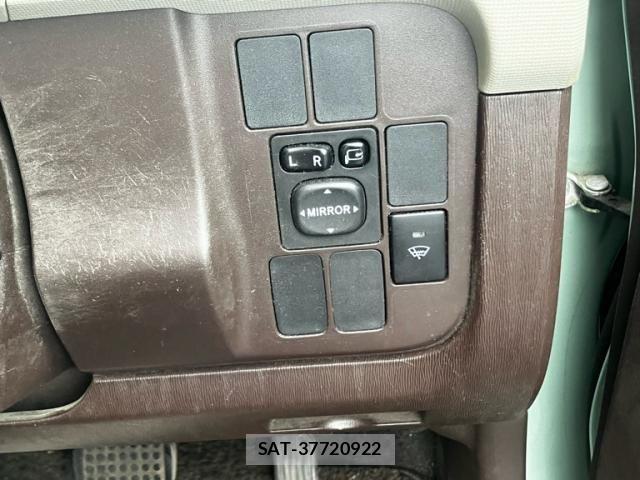 Toyota PASSO 2011-07 7393522-26