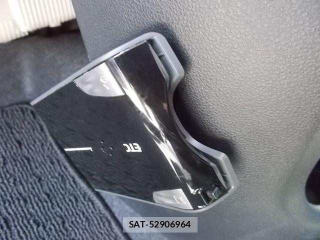 Toyota PASSO 2018-01 7509646-16