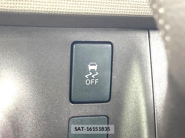 Toyota PASSO 2015-01 7619140-3
