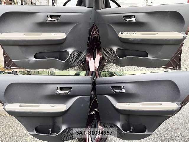 Toyota PASSO 2016-09 8037564-6