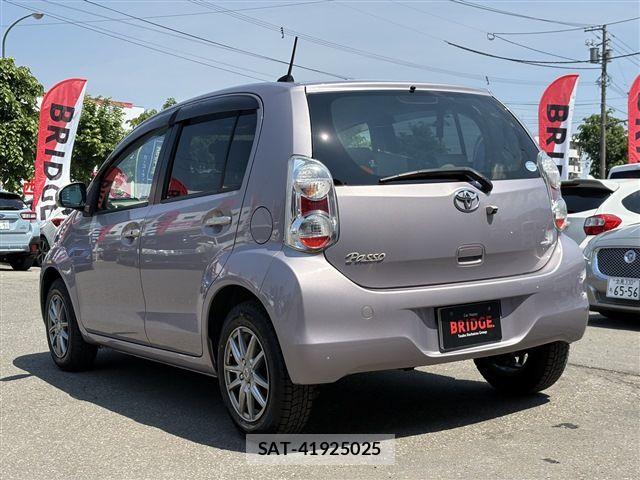 Toyota PASSO 2013-04 8075099-6