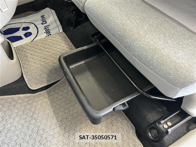 Toyota PASSO 2016-05 8075097-24