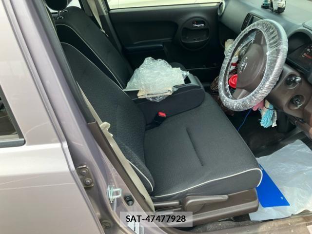 Toyota PASSO 2015-09 8101172-12