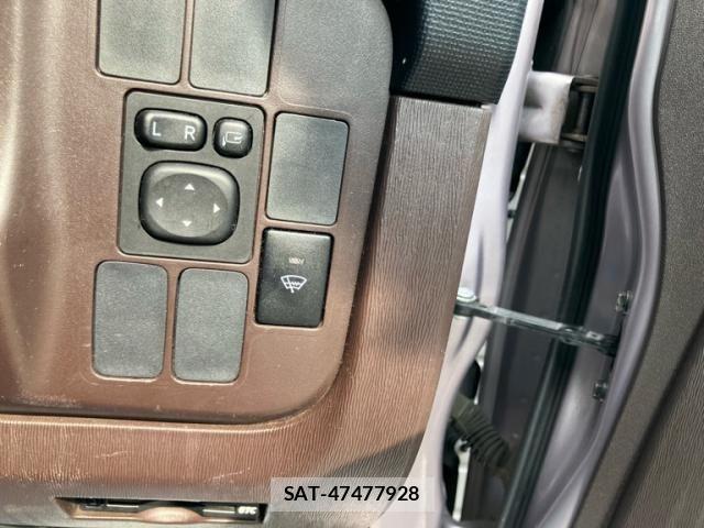 Toyota PASSO 2015-09 8101172-19