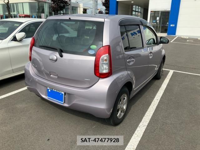 Toyota PASSO 2015-09 8101172-4