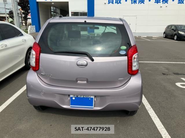Toyota PASSO 2015-09 8101172-5