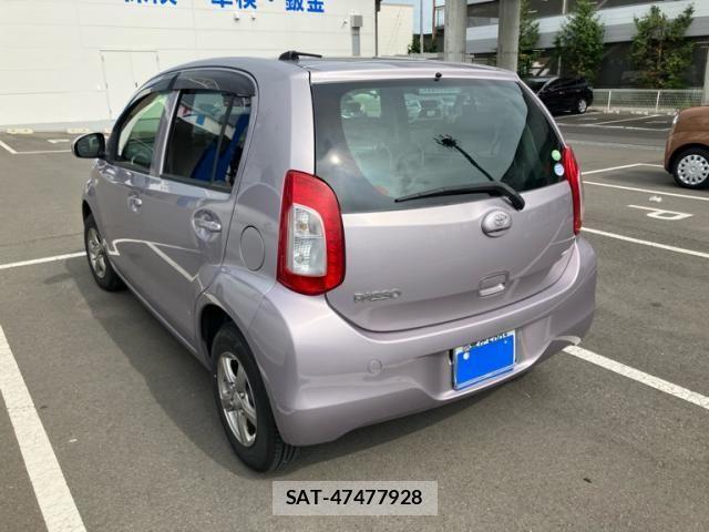 Toyota PASSO 2015-09 8101172-6