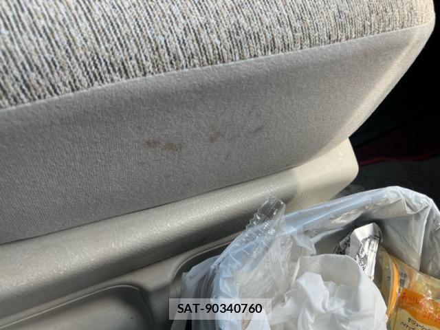 Toyota PASSO 2011-11 8101173-16