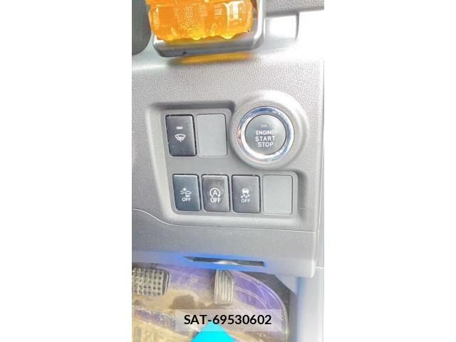 Toyota PASSO 2016-10 8209500-17