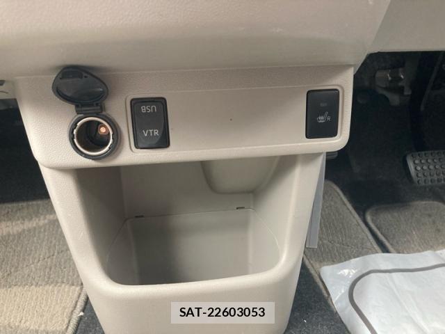 Toyota PASSO 2016-05 8368070-22