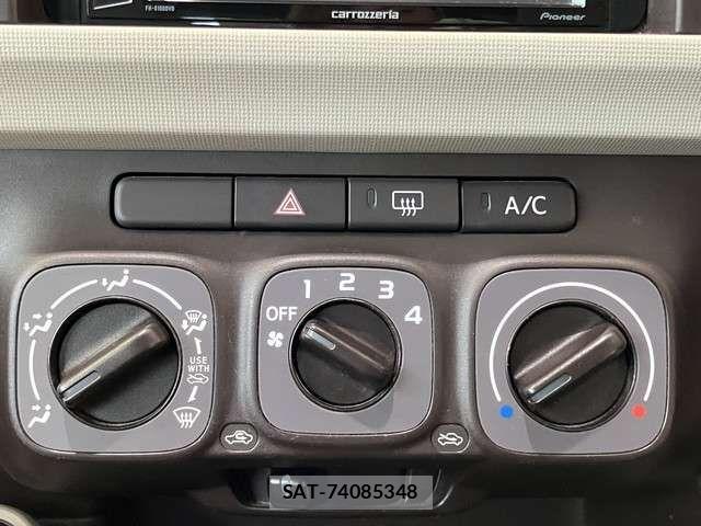 Toyota PASSO 2014-04 8458186-11