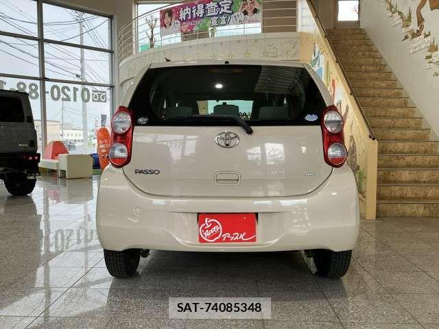 Toyota PASSO 2014-04 8458186-2