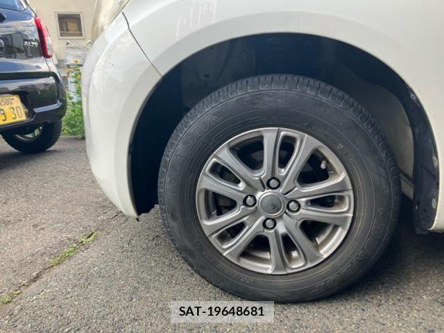 Toyota PASSO 2011-06 8884168-9
