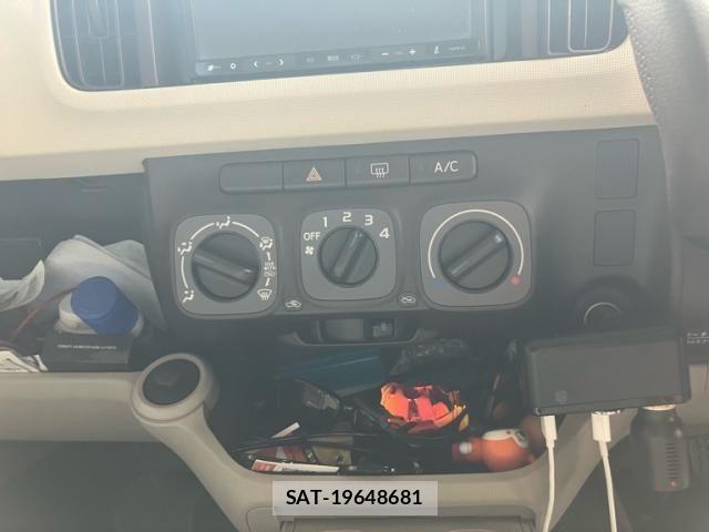 Toyota PASSO 2011-06 8884168-20