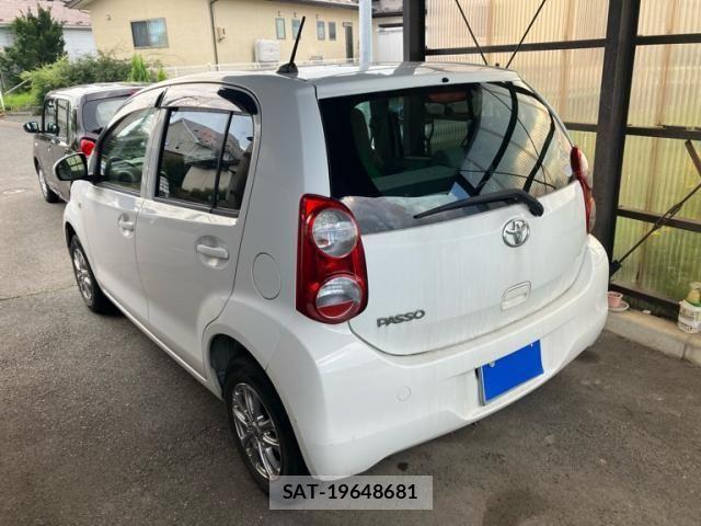 Toyota PASSO 2011-06 8884168-4