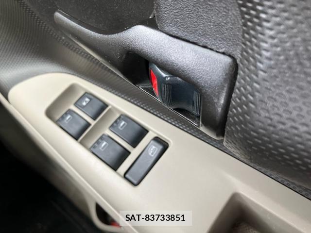 Toyota PASSO SETTE 2009-10 8101174-15