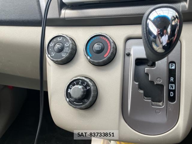 Toyota PASSO SETTE 2009-10 8101174-19