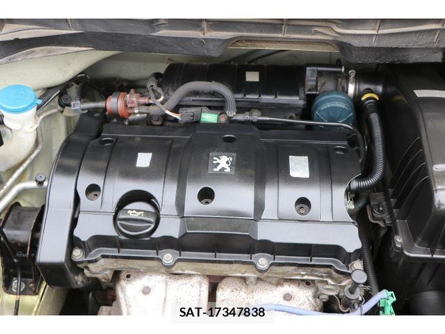 Peugeot 1007 2008-06 8666716-17