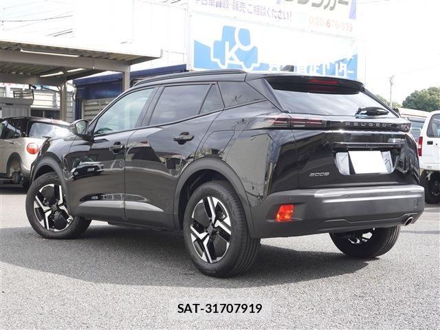 Peugeot 2008 2023-10 1303701-3