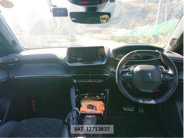 Peugeot 2008 2023-01 1827912-7