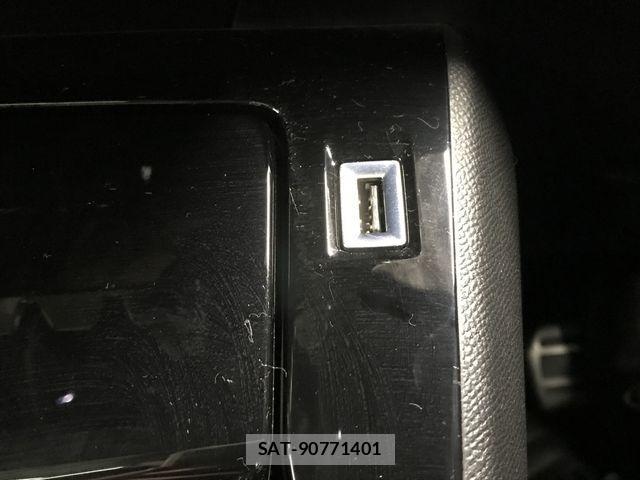 Peugeot 2008 2020-09 2032161-28