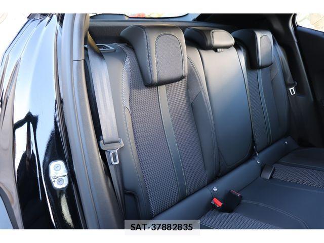 Peugeot 2008 2023-05 2673730-11