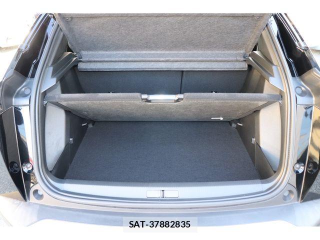 Peugeot 2008 2023-05 2673730-17