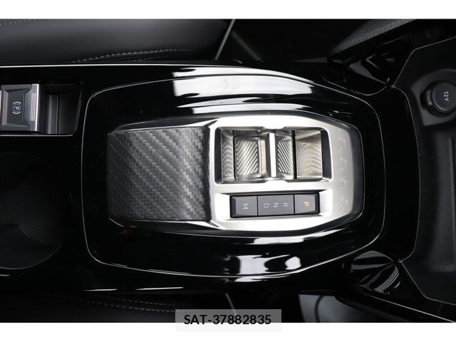 Peugeot 2008 2023-05 2673730-25