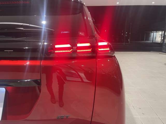 Peugeot 2008 2023-12 3679884-19