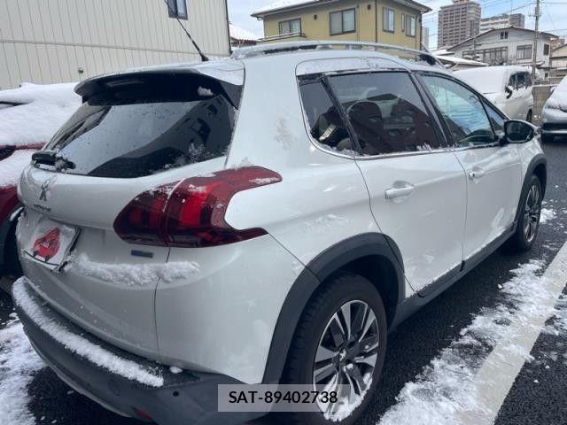 Peugeot 2008 2017-03 3774075-2