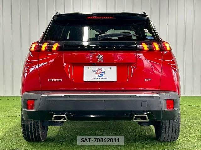 Peugeot 2008 2021-04 4423116-13