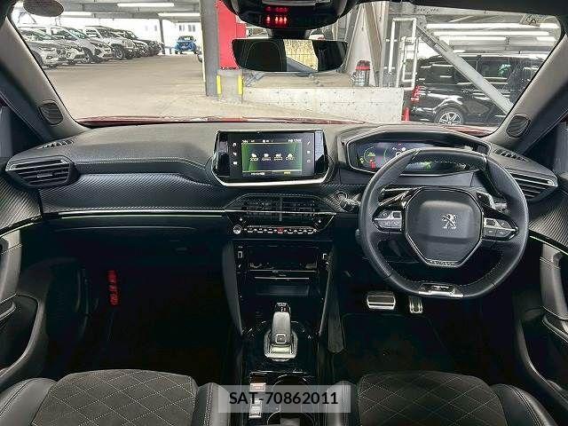 Peugeot 2008 2021-04 4423116-3