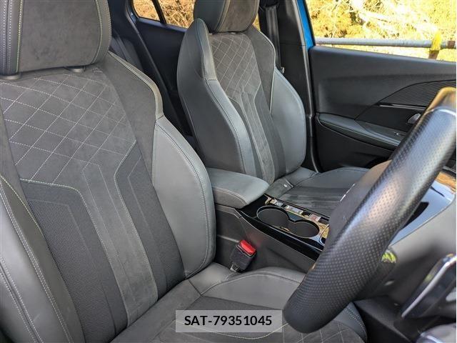 Peugeot 2008 2021-01 4976474-11