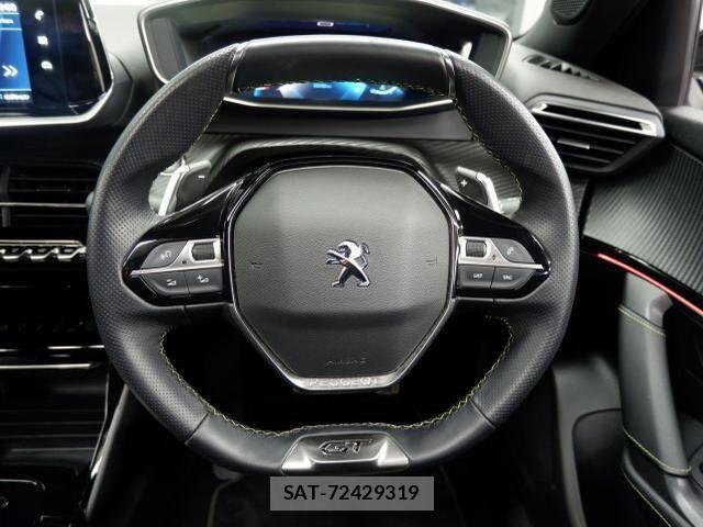 Peugeot 2008 2021-03 5875301-14
