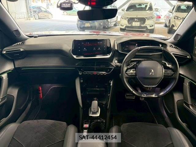 Peugeot 2008 2021-01 6015910-2