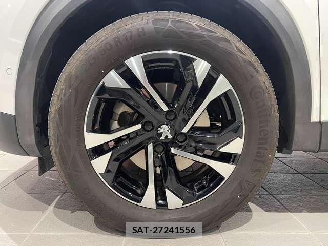 Peugeot 2008 2022-08 6305862-12