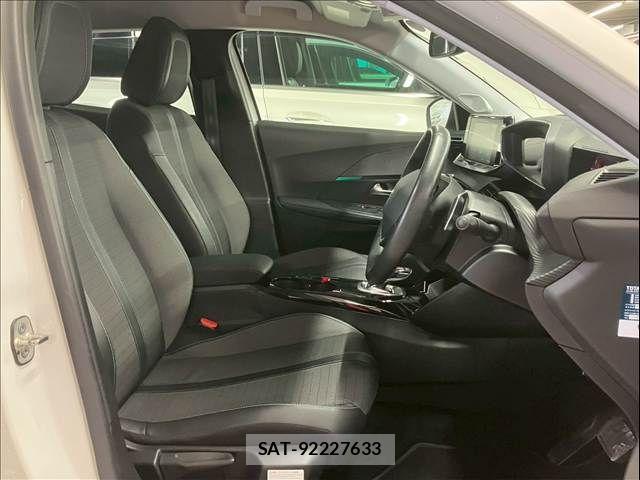 Peugeot 2008 2021-05 6546420-6