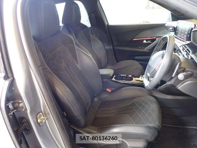 Peugeot 2008 2021-06 6614074-19