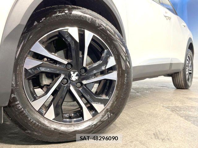 Peugeot 2008 2022-06 6614076-10