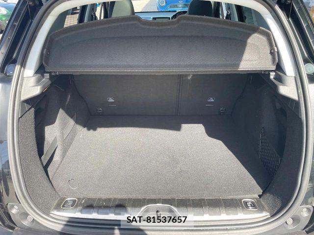 Peugeot 2008 2018-05 6614079-11