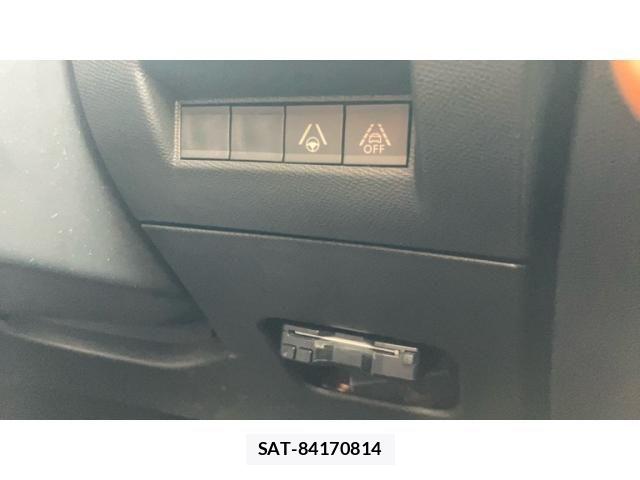 Peugeot 2008 2022-11 6673105-27