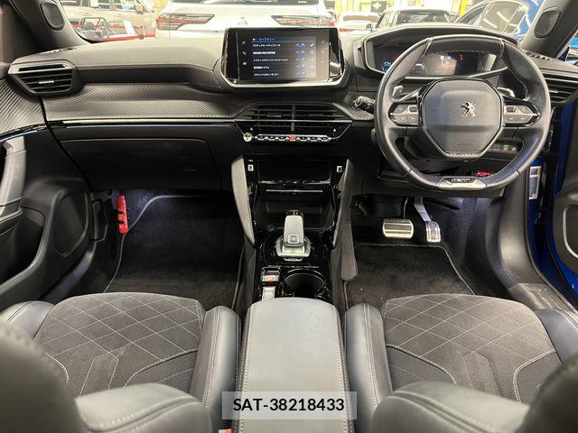 Peugeot 2008 2021-01 6717032-1