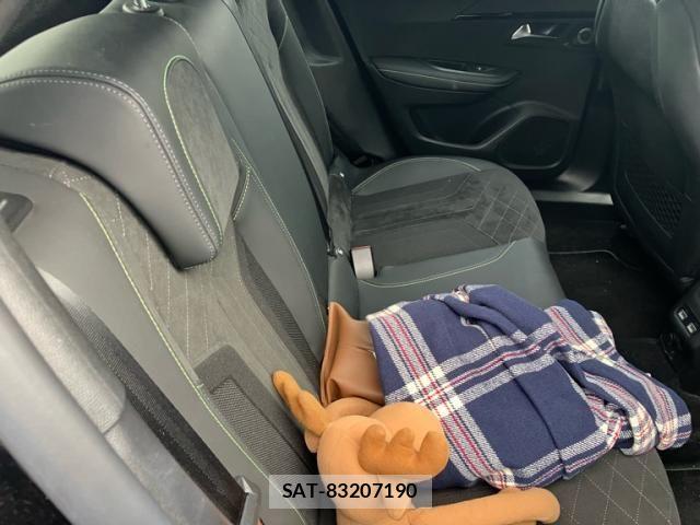 Peugeot 2008 2021-11 7060192-16