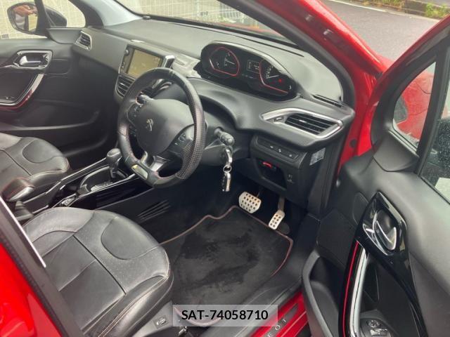 Peugeot 2008 2019-08 7060194-11