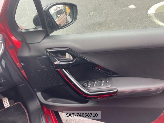 Peugeot 2008 2019-08 7060194-12