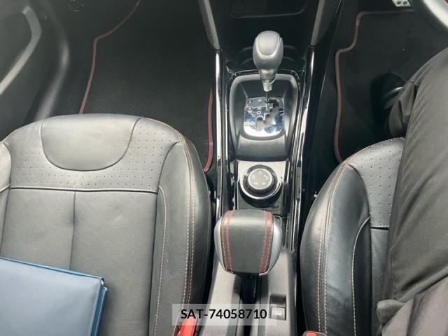 Peugeot 2008 2019-08 7060194-23