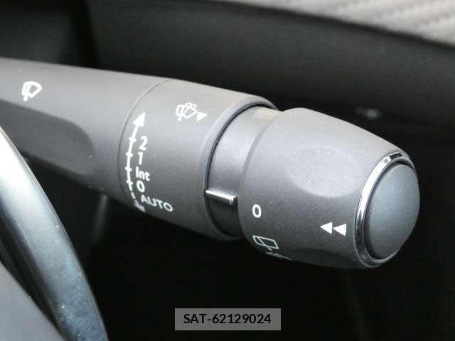 Peugeot 2008 2022-09 7223446-9
