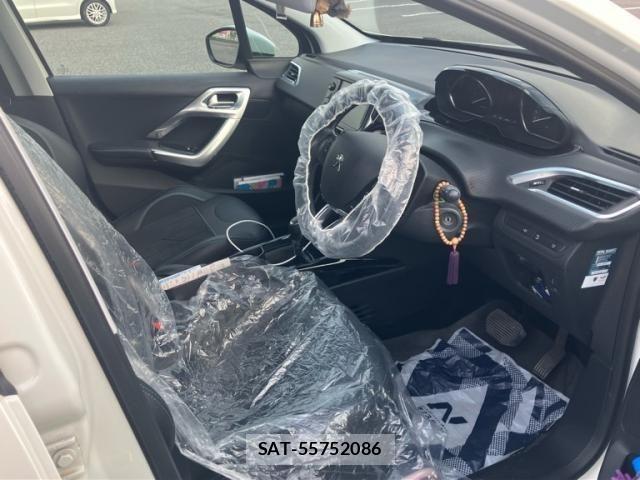 Peugeot 2008 2019-04 7218053-13